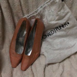Donald j Pliner silk shoes